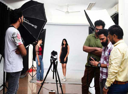 GKFTIIFILMMAKING photo