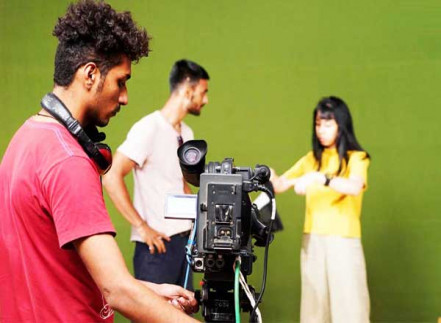 GKFTIIFILMMAKING photo